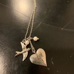 DOVE NECKLACE